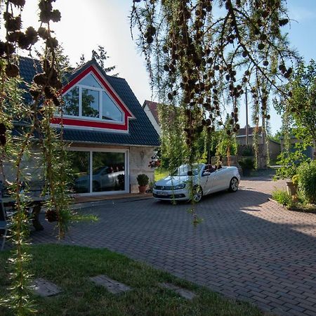 Ferienhaus Goermer Mit Wasserbett Schmölln エクステリア 写真