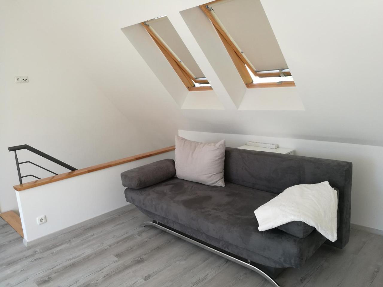 Ferienhaus Goermer Mit Wasserbett Schmölln エクステリア 写真